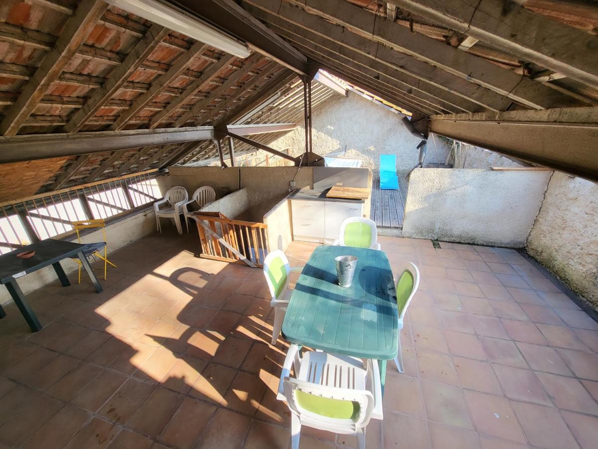 Maison 3 Chambres Avec Piscine Couverte Lespignan Exterior foto