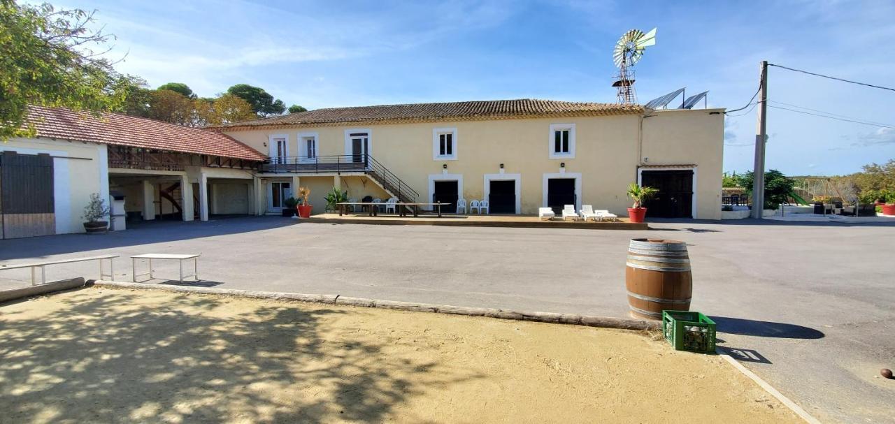 Maison 3 Chambres Avec Piscine Couverte Lespignan Exterior foto